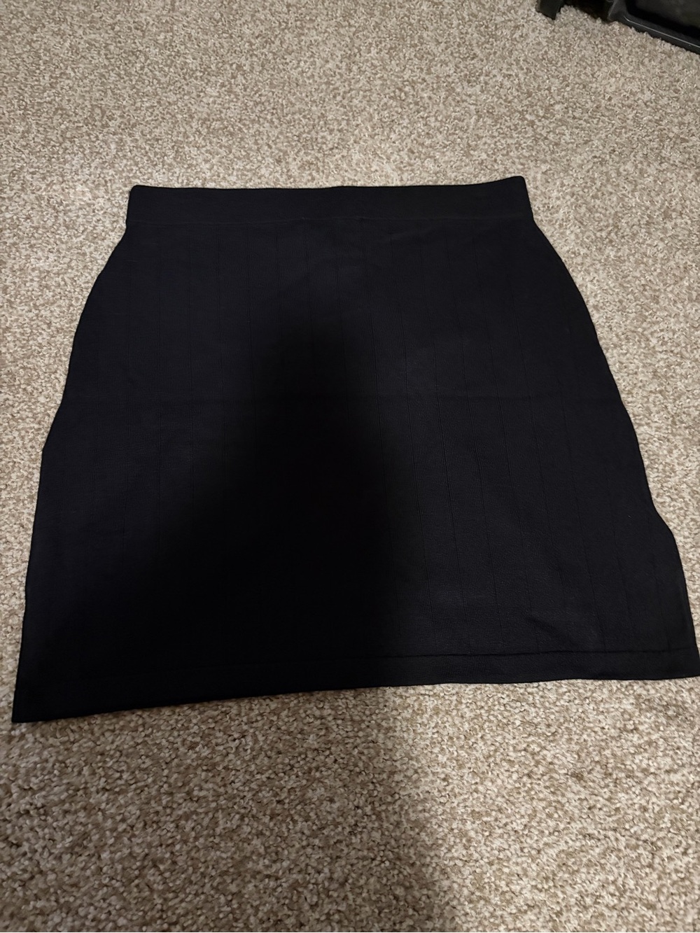 Walter Baker Leah Black Knit Mini Skirt Gold Buttons Size Medium NWT - Picture 6 of 6